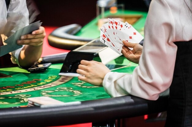 prabu toto Bali Vacation campaign interface showing points tracker and live-dealer table